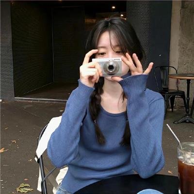 美女蛇岛求生